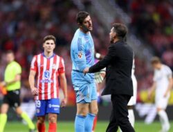 Courtois Balas Tudingan Simeone soal Derby Madrid