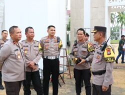Wakapolda Kepri Pimpin Pengecekan Kesiapan Pos Pengamanan dan Pos Pelayanan dalam Operasi Lilin Seligi 2024