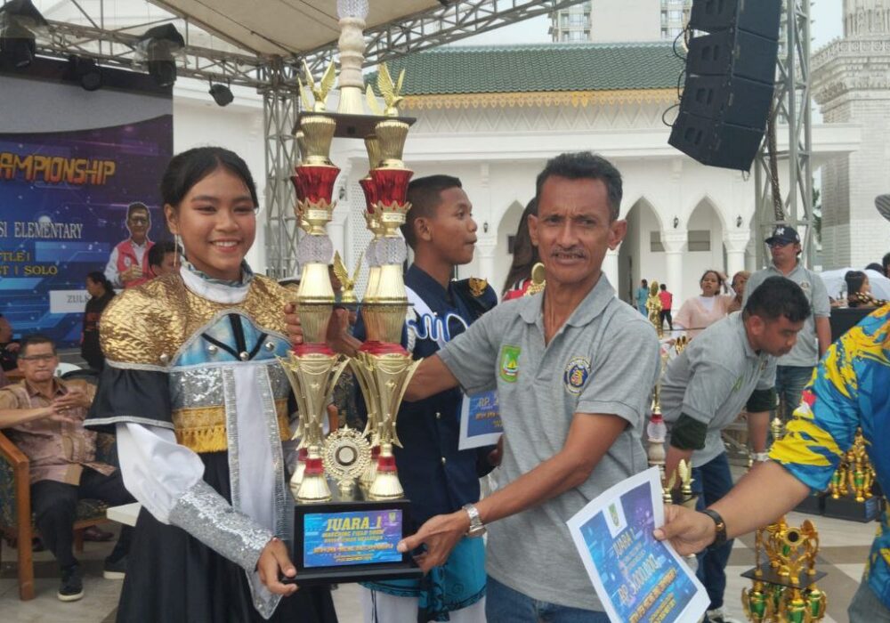 Marching Band SMPS 02 Ibnu Sina Kabil Raih Juara di Batam Open 2024