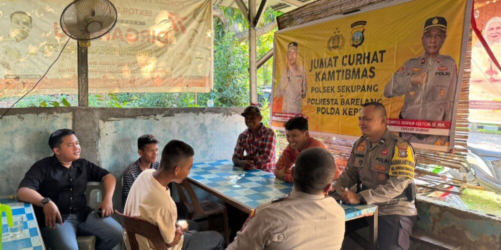 Polsek Sekupang Laksanakan Program #Jumat Curhat Kamtibmas Presisi Kapolri# di Kecamatan Sekupang
