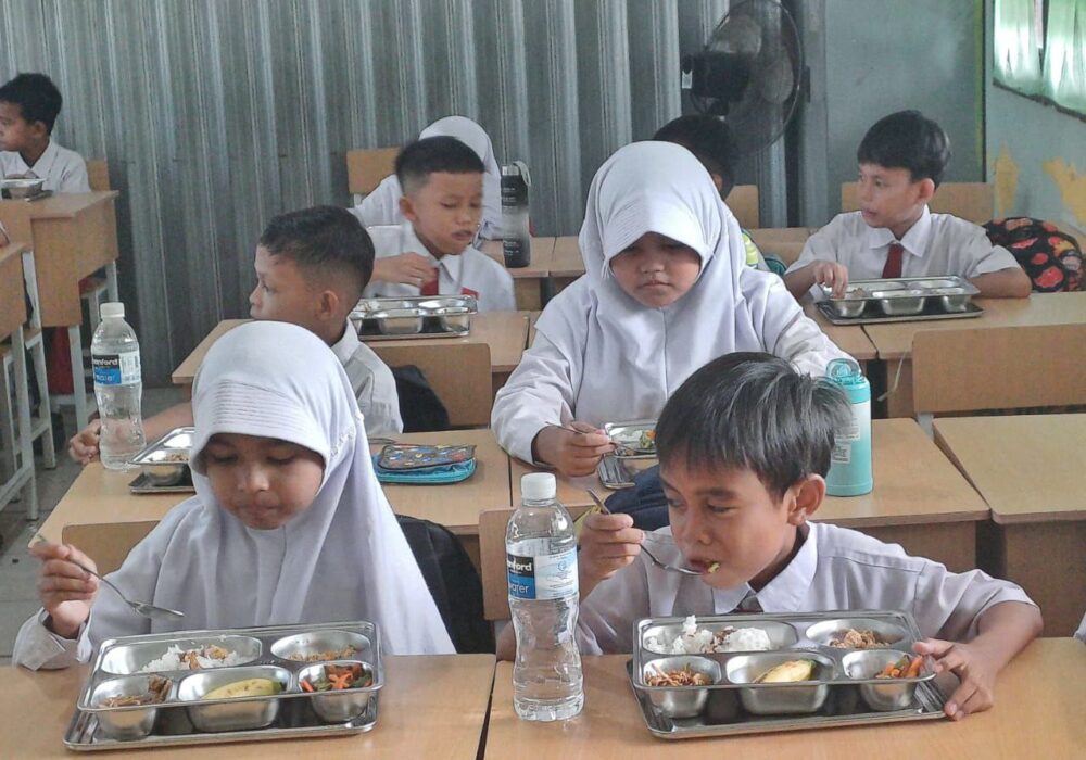 Siswa Batam Kena Prank Makan Gratis, Dapur BGN Masih Loading!