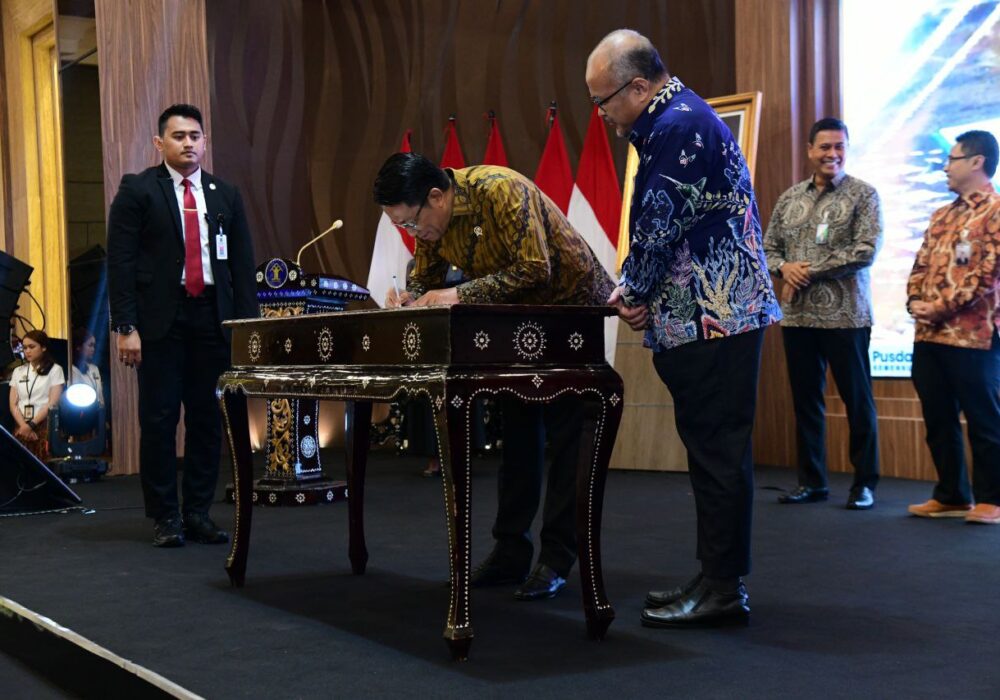 BP Batam Tandatangani Novasi Perjanjian Pengelolaan Terminal Peti Kemas Batu Ampar