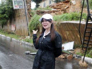 Wawako Li Claudia Tinjau Langsung Lokasi Longsor di Bengkong