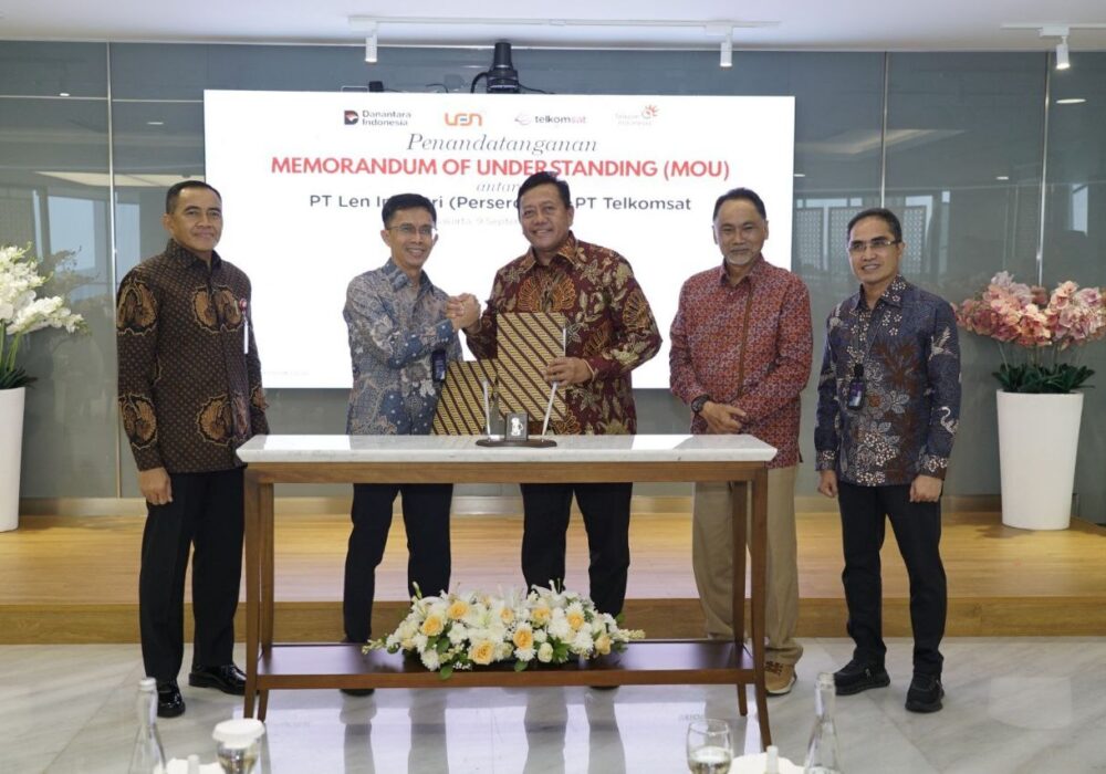 Telkomsat dan PT Len Industri (Persero) Tandatangani MoU untuk Perkuat Kolaborasi Pertahanan Berbasis Satelit
