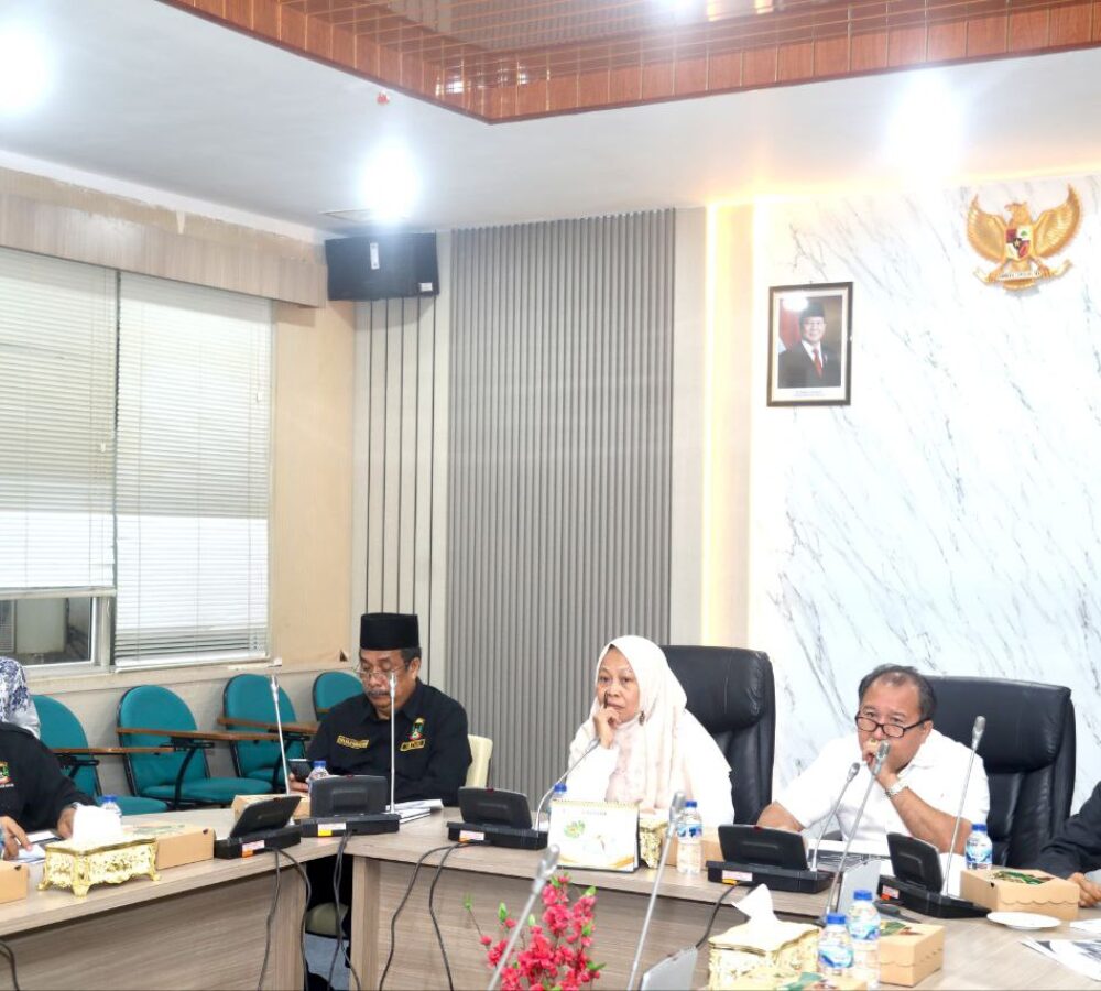 Bapemperda DPRD Batam Bahas Ranperda Lembaga Adat Melayu Lewat FGD, Libatkan Pemangku Kepentingan
