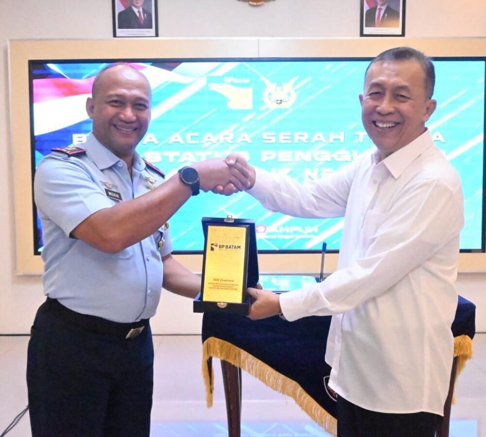 BP Batam Serahkan Status Penggunaan BMN kepada TNI AU