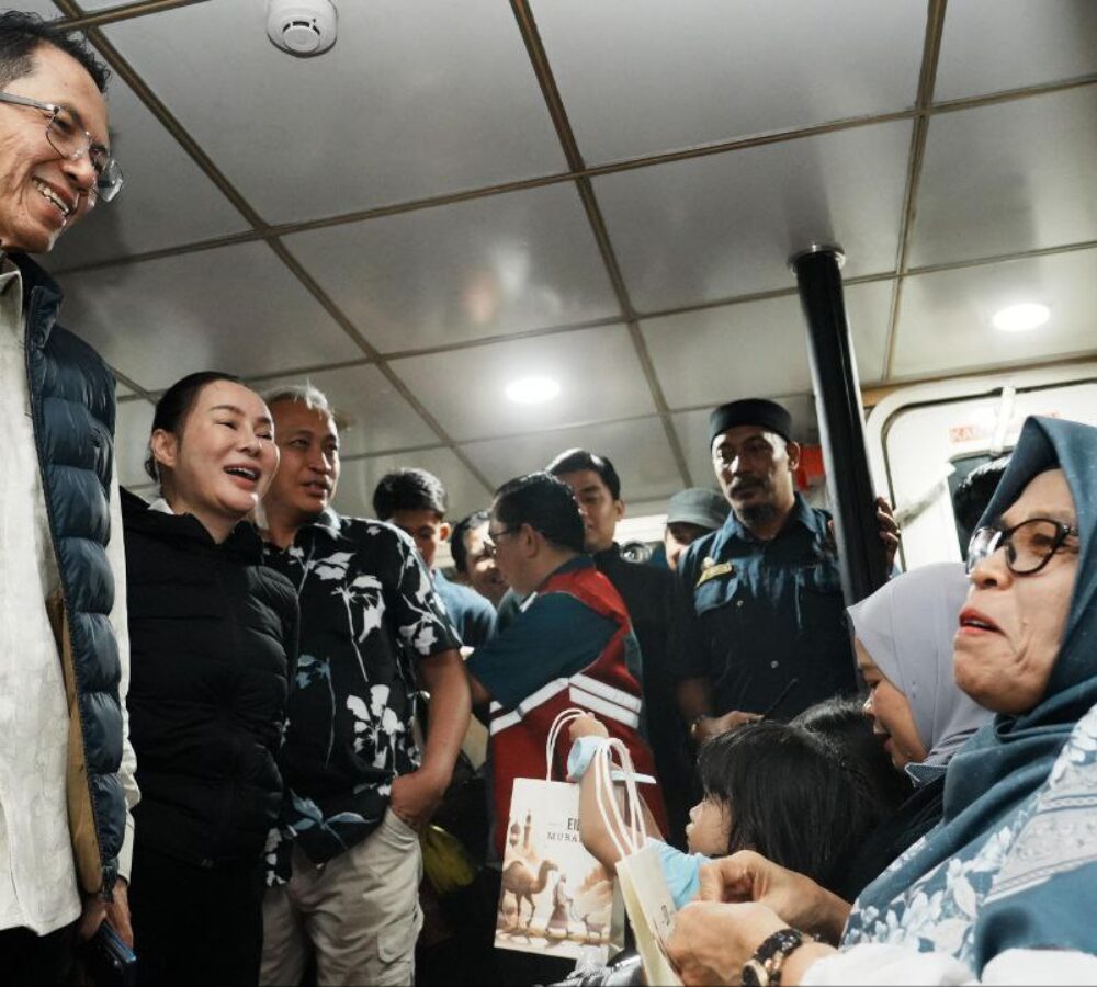 Pastikan Arus Mudik Berjalan Lancar, Amsakar-Li Claudia Pantau Arus Mudik Lebaran