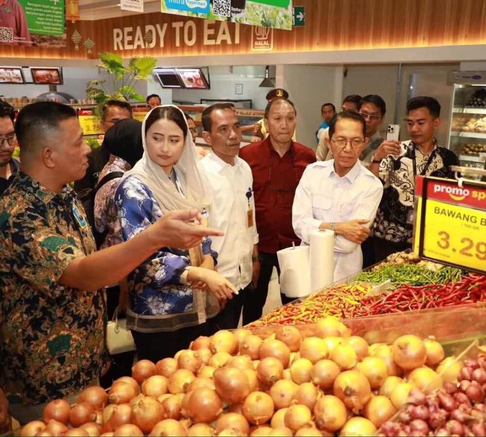 Jelang Idulfitri, Amsakar dan Wamendag Pastikan Harga dan Stok Sembako di Batam Aman