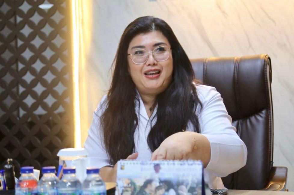 Anggota/Deputi Bidang Pelayanan Umum BP Batam, Ariastuty Sirait.
