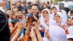 Meringankan Beban Orang Tua, Pemko Batam Bagikan 52 Ribu Seragam Gratis SD-SMP