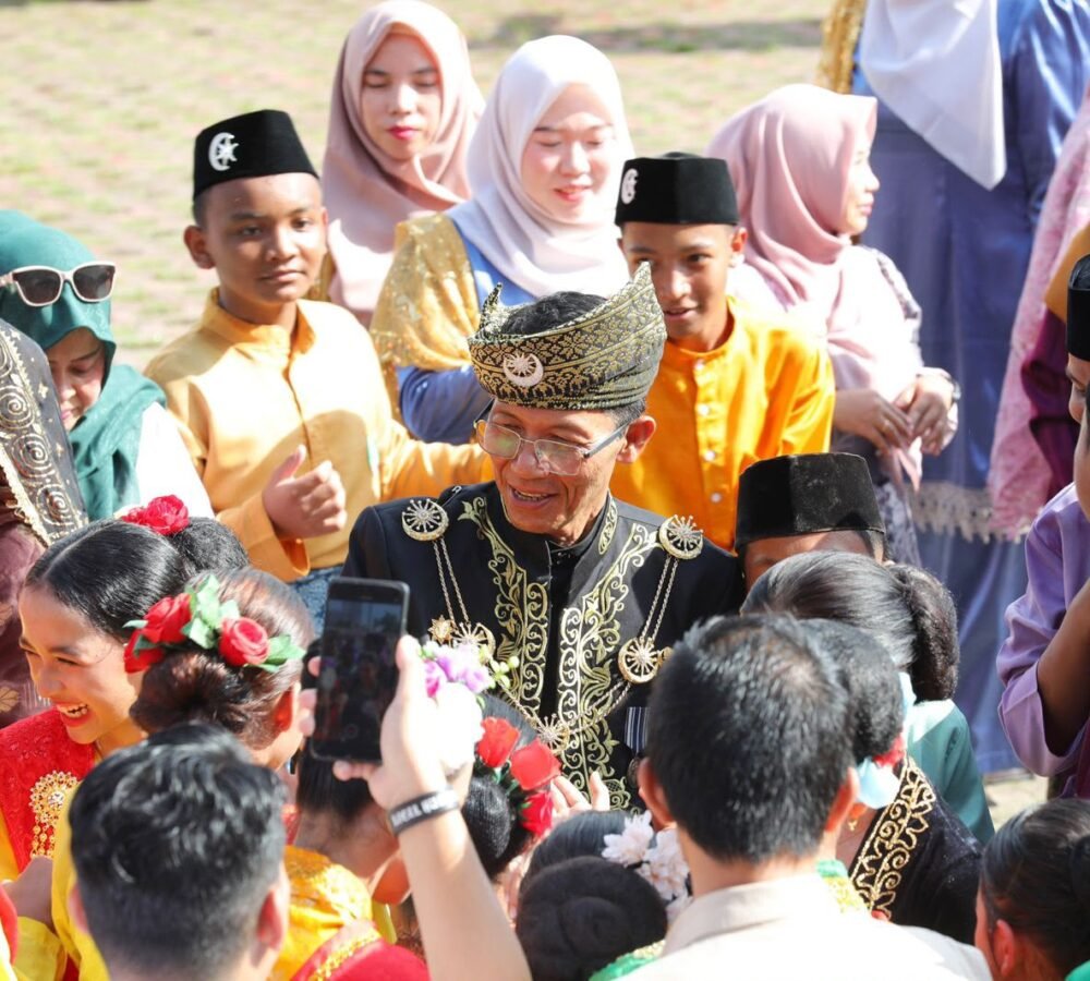 Semarakkan Hari Jadi Kepri, Pemko Batam Imbau Penggunaan Baju Kurung Melayu