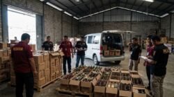 Polresta Barelang Bongkar Gudang Miras Ilegal di Bengkong, Ribuan Botol Mewah Disita