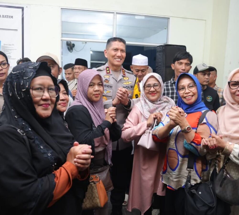 Kapolda Kepri Serap Aspirasi Warga Bengkong Batam Lewat ‘Ngopi Bareng’, Bahas Keamanan Sekolah hingga Lalulintas